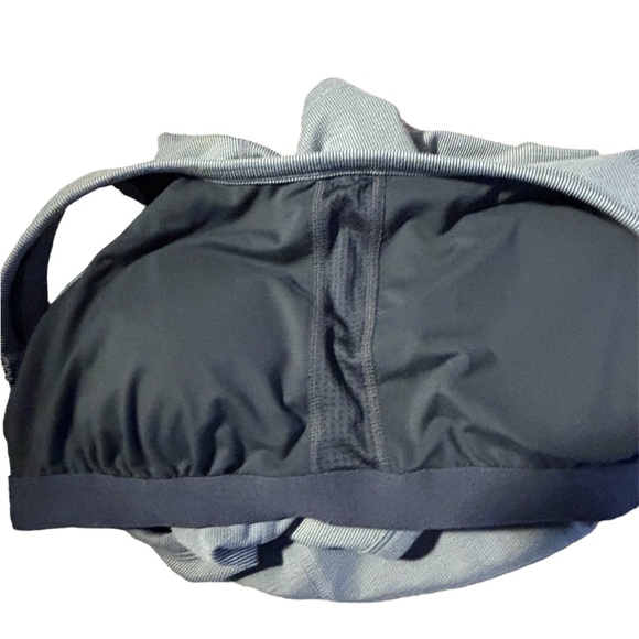 Women’s Prana Razor back gray tank with built in bra, sz M - Picture 4 of 4